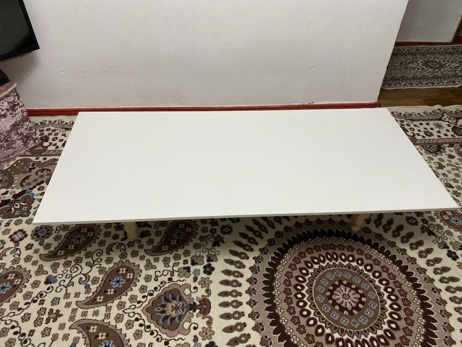 Стол сатылады новый аяк колы балгадай