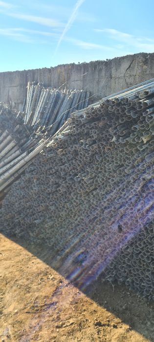 Stalpi /plasa /gard/mure/zmeură  E.T.C