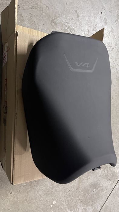 Sa pasager si rider Ducati Multistrada V4/V4S - noi
