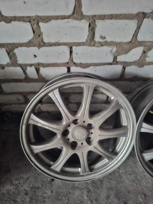 Диски литые и резина  на автомобиль