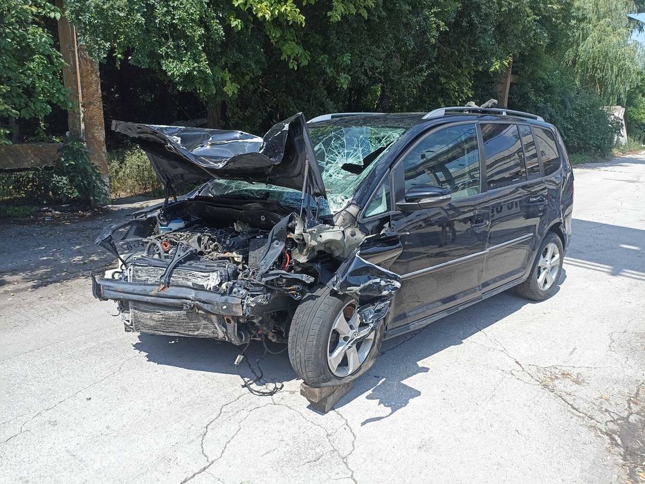 Фолксваген Туран / VW Touran 2012г. - на части