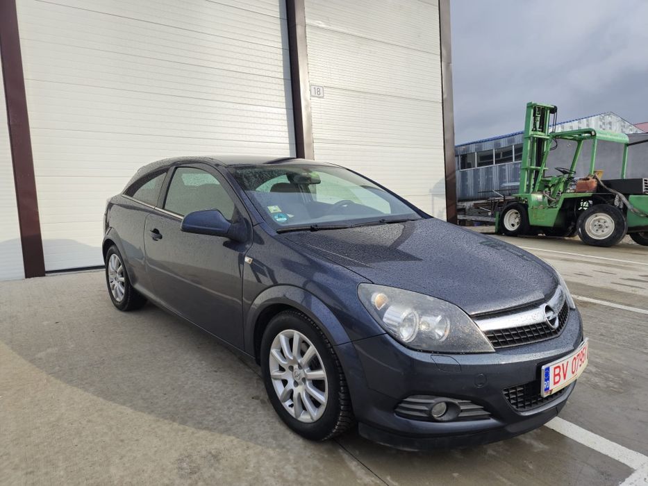 Opel Astra GTC 2009 // 1.4 Benzina// Stare foarte buna
