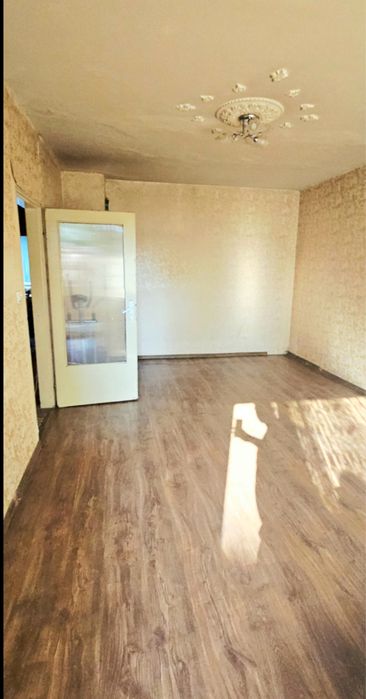 Продава се Тристаен апартамент в Ботевград - 80 кв.м за 1563 €/кв.м - Снимка #3