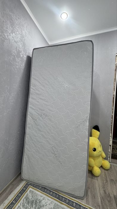 Новый матрас 200 на 90