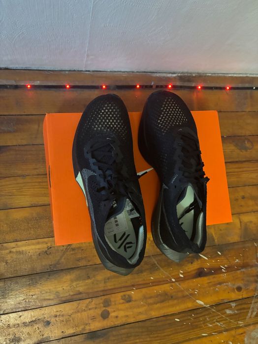 Маратонки Nike Vaporfly ZoomX.  44