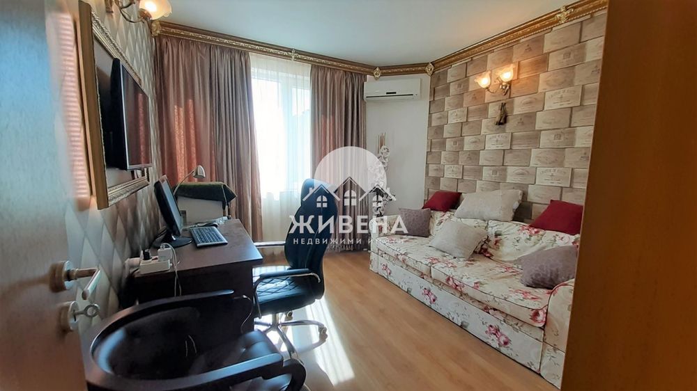 Тристаен апартамент за продажба в к.к.Слънчев бряг