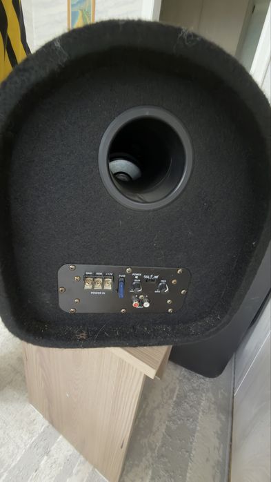 Продам сабвуфер + усилитель