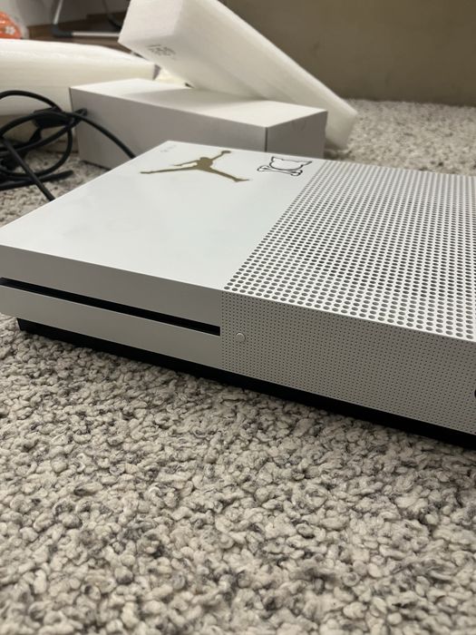 consola Xbox one S 1T