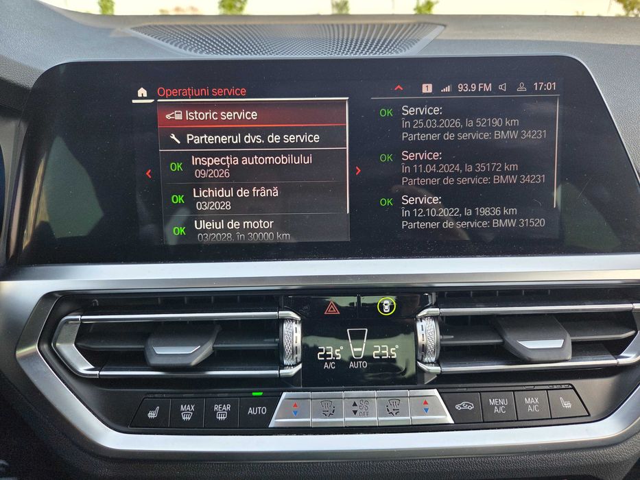 Vand BMW 330i stare perfecta 258 CP - an 2021
