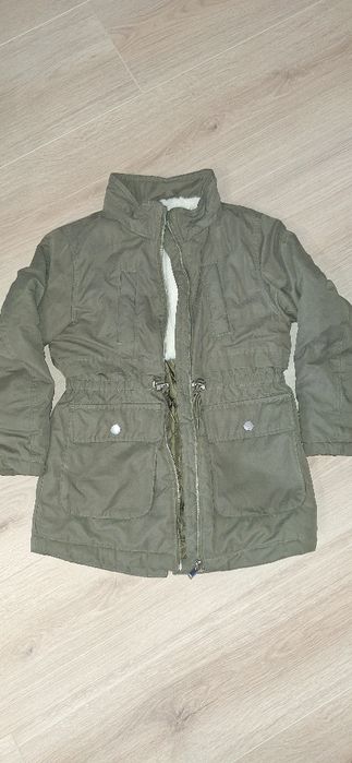 Детско зимно яке H&M 6-7 години.