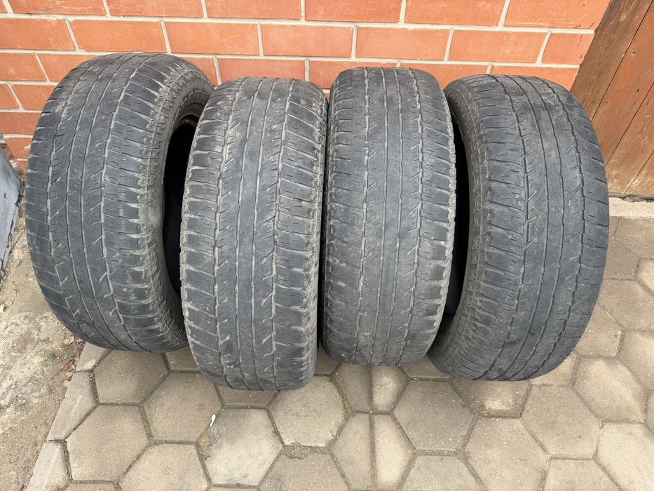 Продам шины Yokohama 265/65/17