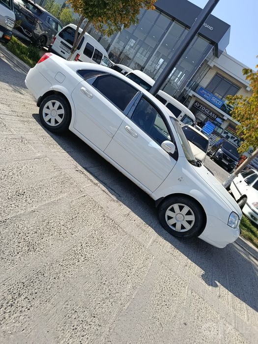 Lasetti 1.8 sotilad