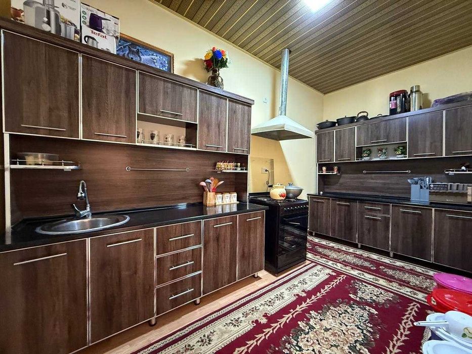 5 sotixli tayyor uchastka ko‘plab jihozlari bilan birga sotiladi.