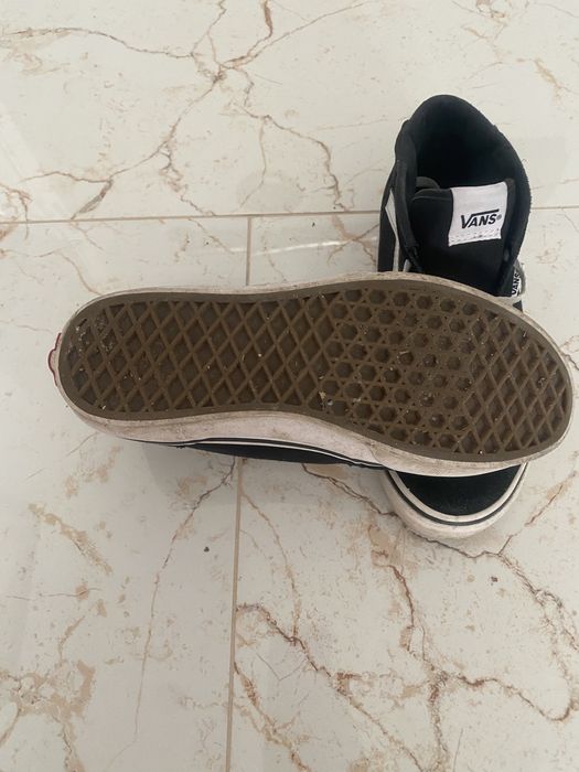 Дамски кецове на Vans