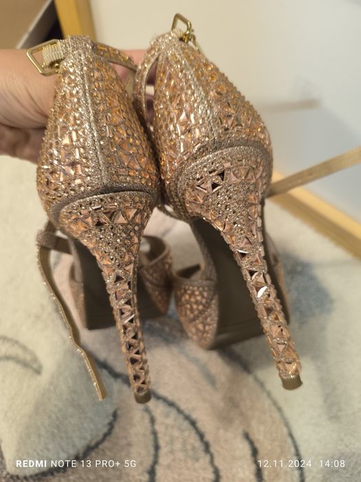 Обувки на висок ток Nina west 38