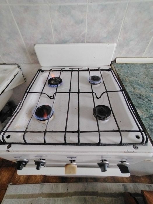Газ плита продам