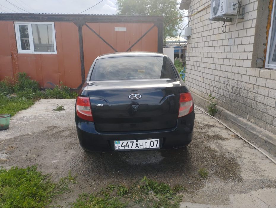 Продам машину Лада Гранта