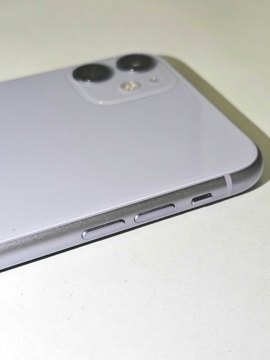 Purple iPhone 11 (128GB) (фиолетовый)