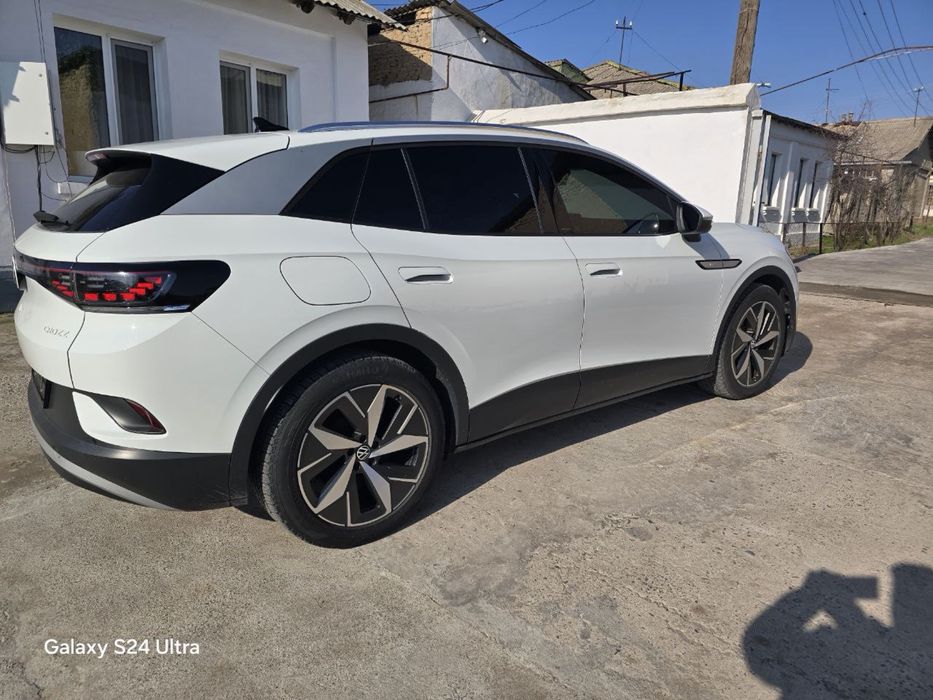 Volkswagen ID4 pure+ 2021 йил сотилади