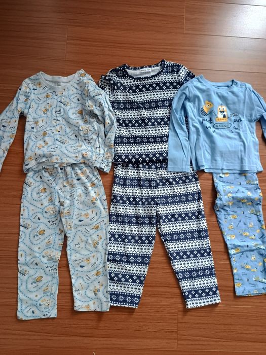 Lot pijamale mărimea 92