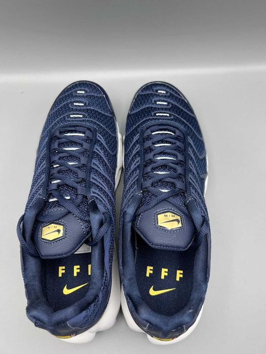 Adidasi Nike Air max plus ' Nos Differences' 100% originali-38.5