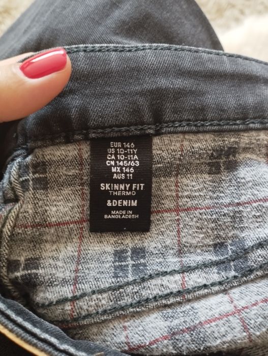 Blugi pentru 10-11 ani