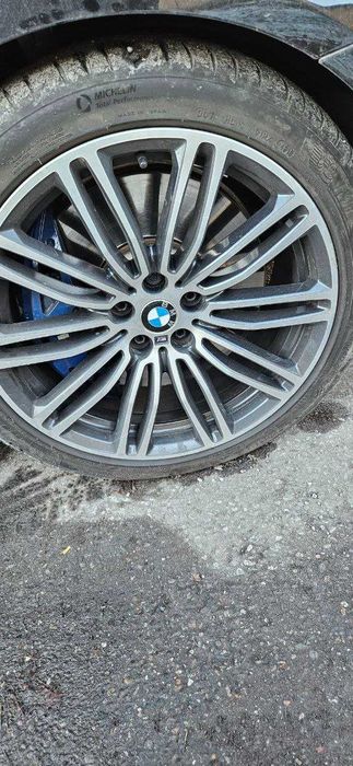 Оригинальный комплект колес от BMWG30 R19
