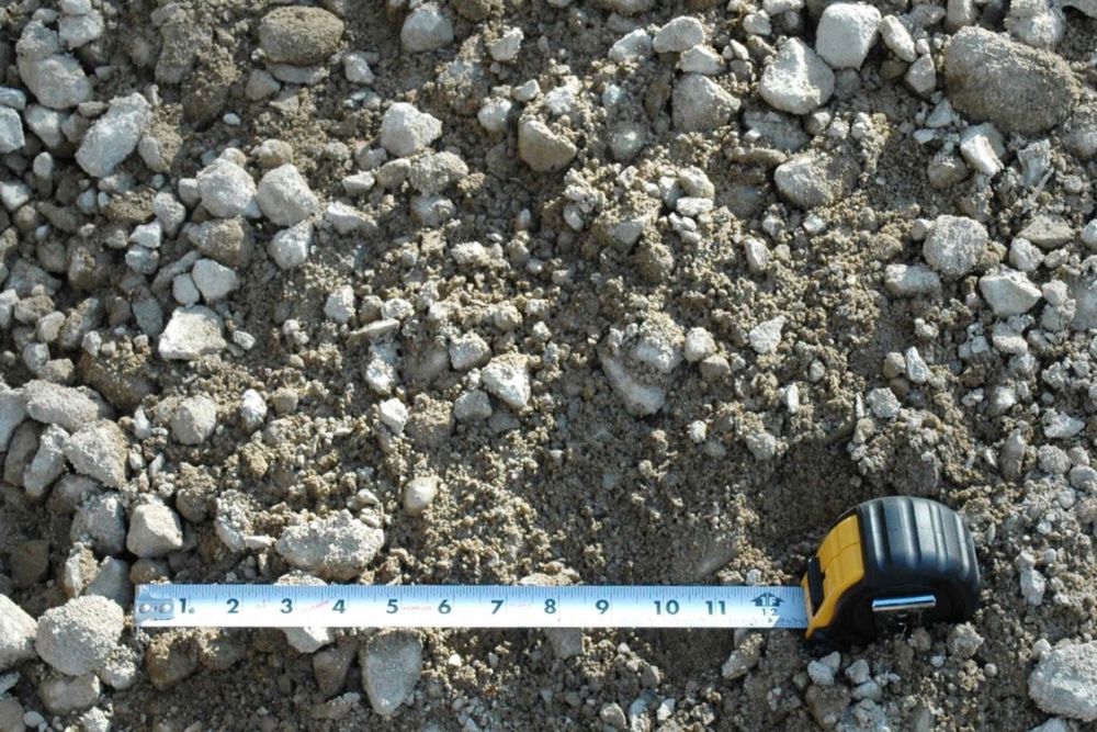 Pamant negru vegetal/ asfalt frezat/ pamant umplutura/ beton concasat