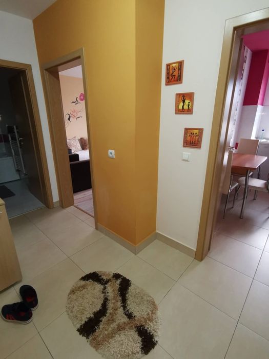 Închiriez garsonieră