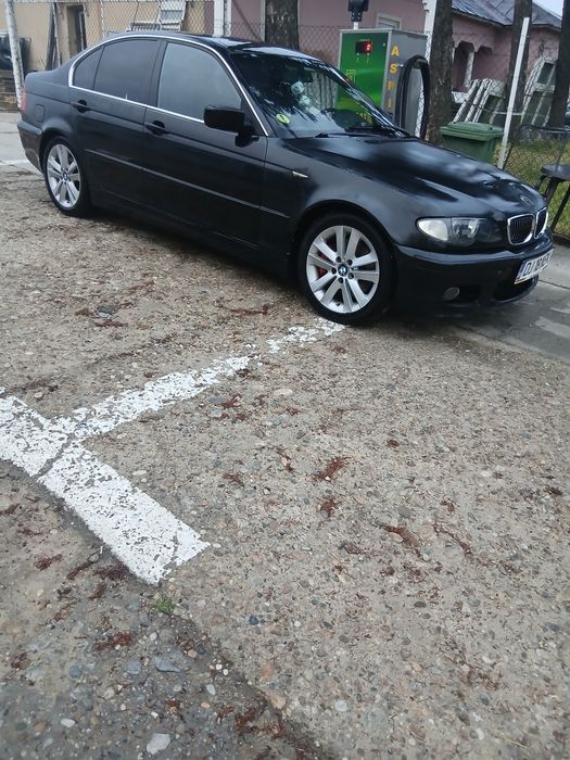 Vând BMW e46 seria 3 an 2003.     3.0diesel 204 cai.  Pentru mai multe detalii sunați  la nr 0768874200