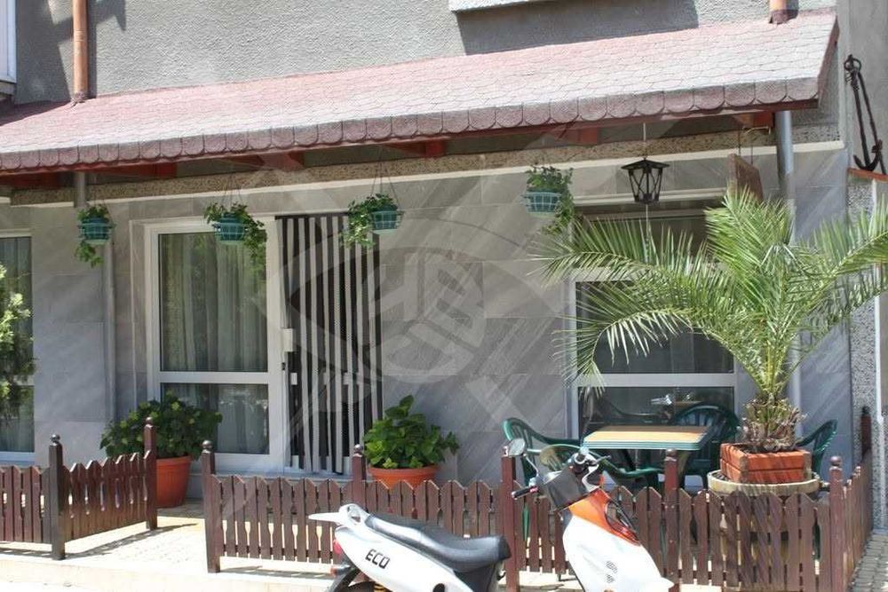 Триетажна Къща - Поморие