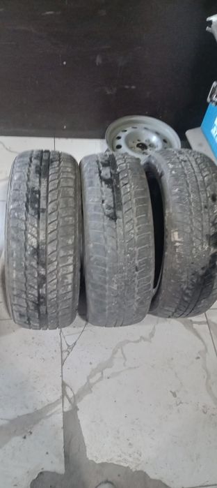 Продам резину р 16/195 55