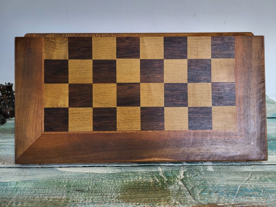 #4 Шахмат с табла