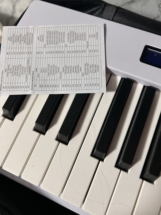 Цифровое пианино Konix PJ88C