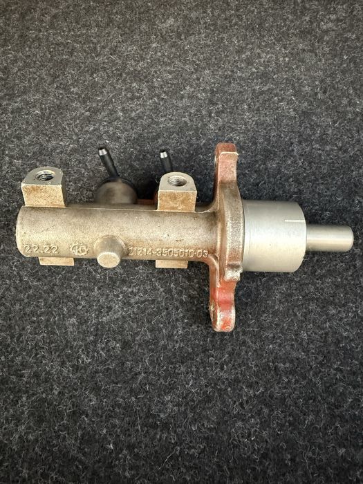 Главный цилиндр, вакуум, амортизаторы, диск сцепления для ВАЗ 2109