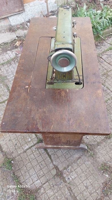 Стара шевна машина Veritas