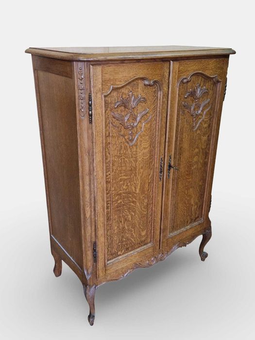 Френски бар-шкаф за напитки от бял дъб в стил "ЛУИ XV"