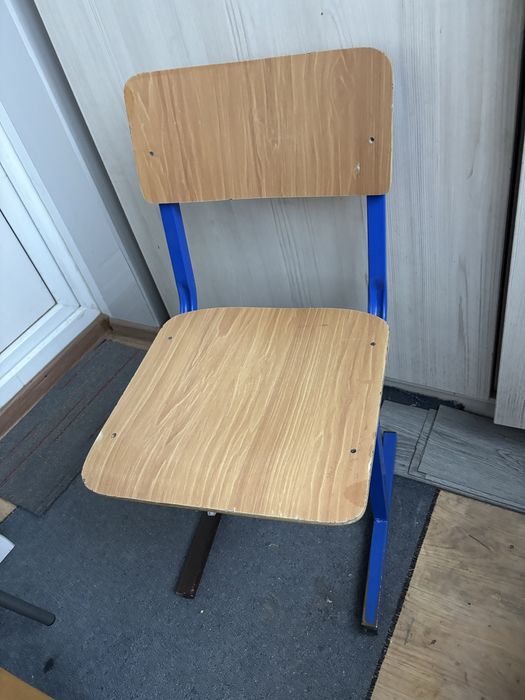 Продам кресло черное