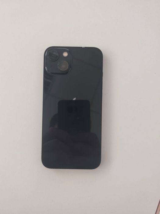 Продам айфон 13 в отличном состояний