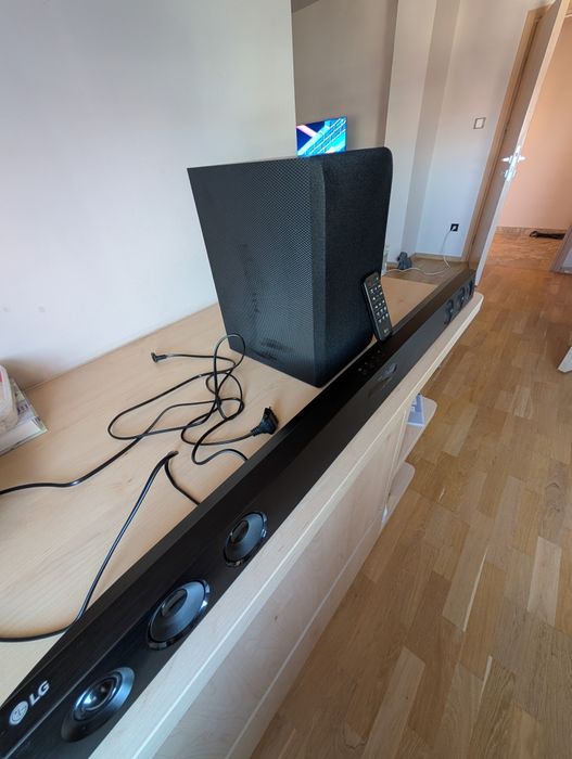 LG SQC2 sound bar