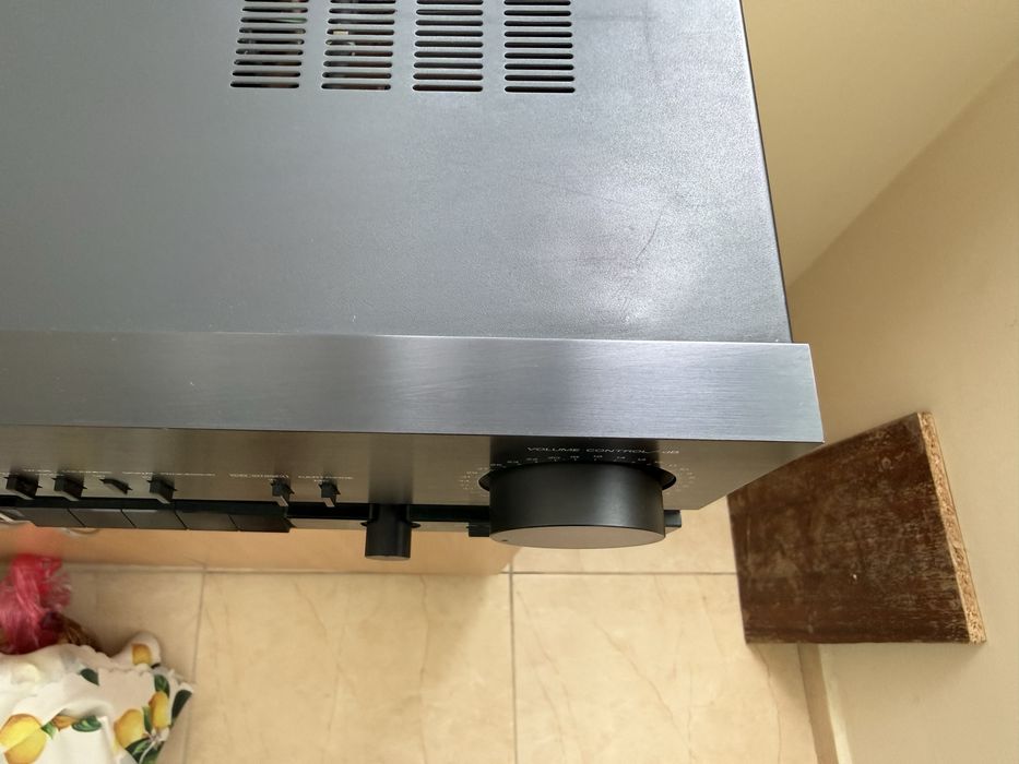 Luxman LV-103u Качествен стерео усилвател