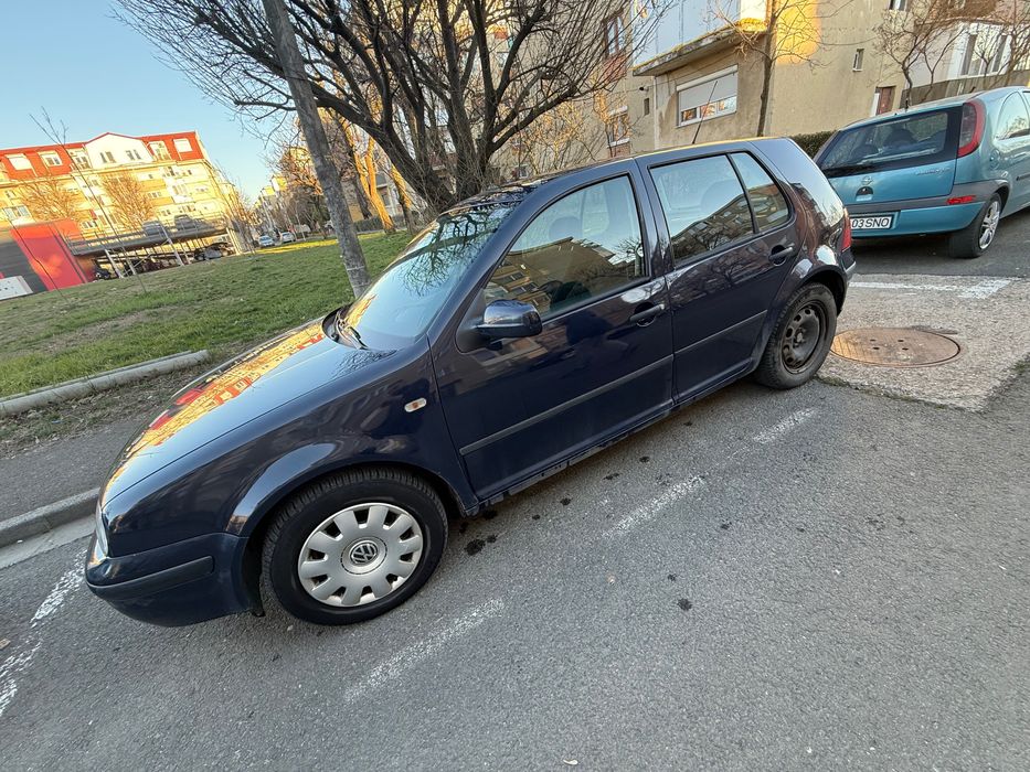 Volkswagen Golf 4 1.6 benzină 2002