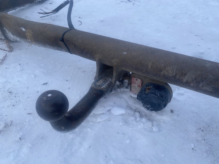 Фаркоп Ауди 100 С4