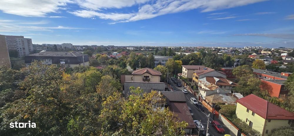 De vanzare - Apartament semidecomandat Piata Progresul