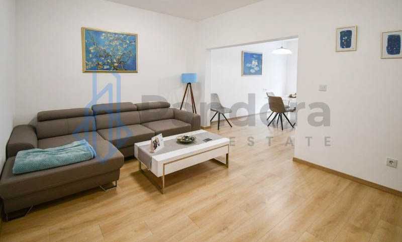 Многостаен апартамент под наем в Центъра