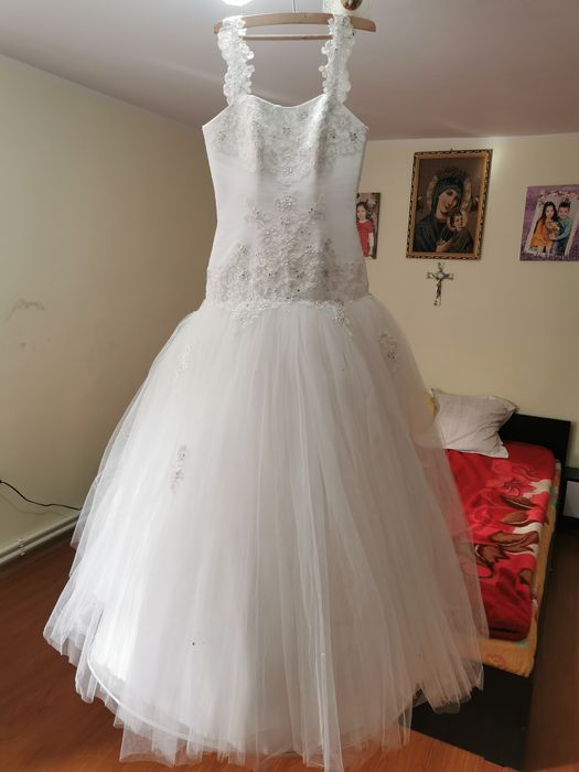 Rochie mireasa  Sadrini