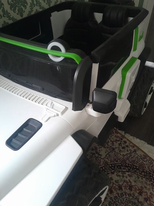 Детский Машина с амартизаторам