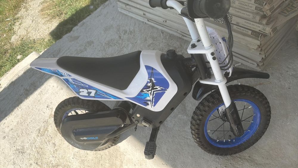 Vând atv si motoreta electrica