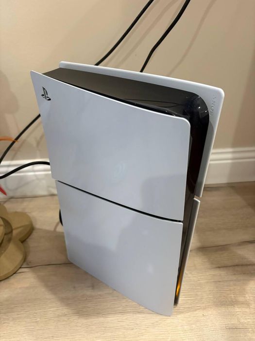 PS5 Slim + контроллеры