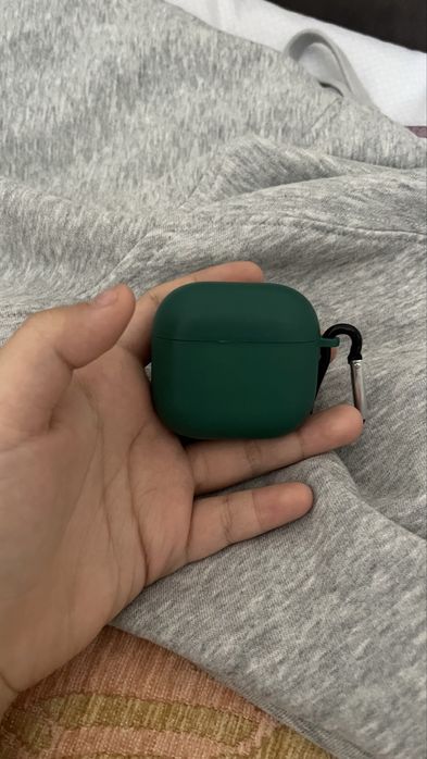 Срочно продам ориг Айрподс 4